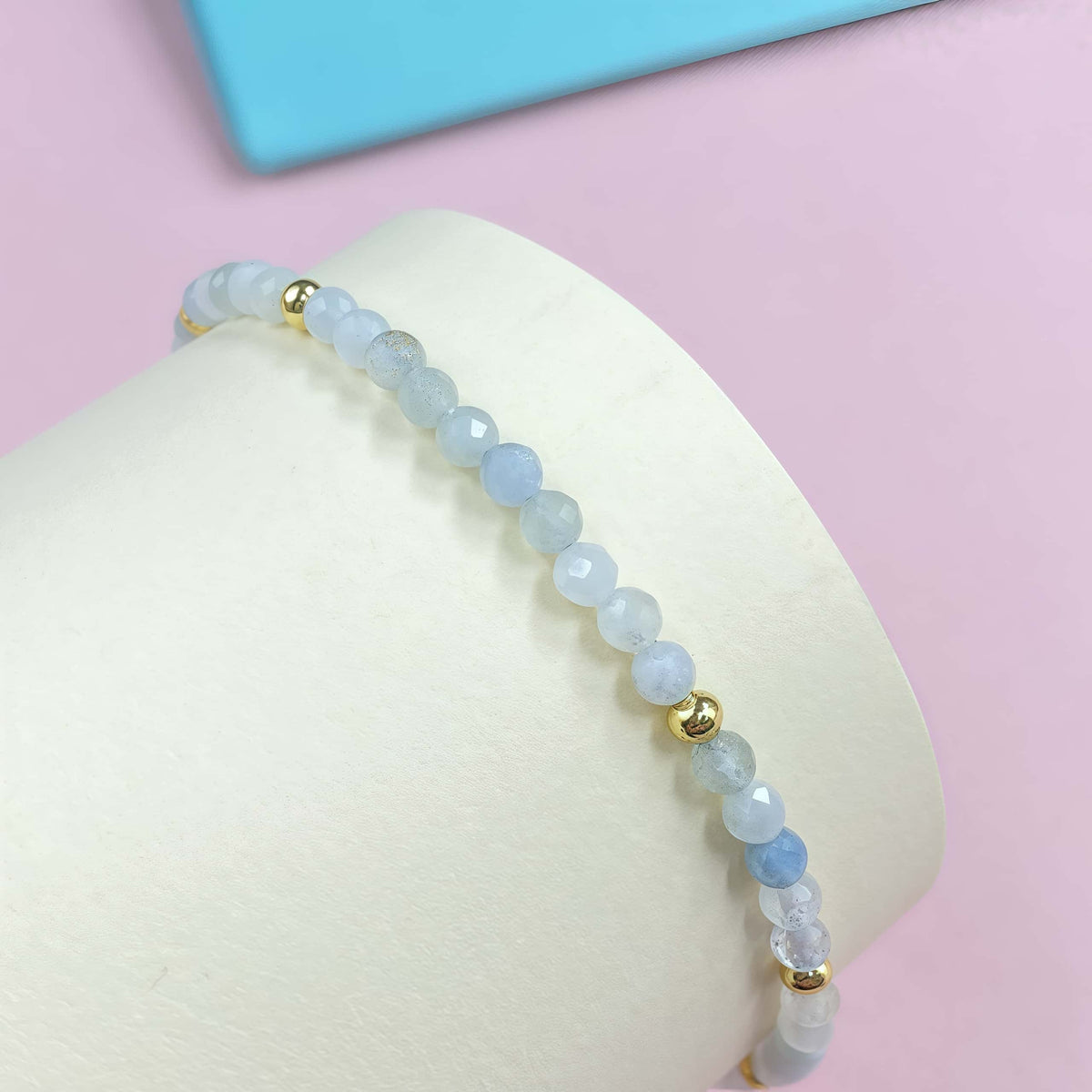 Aquamarine Linked Crystal Bracelet for Focus and Concentration