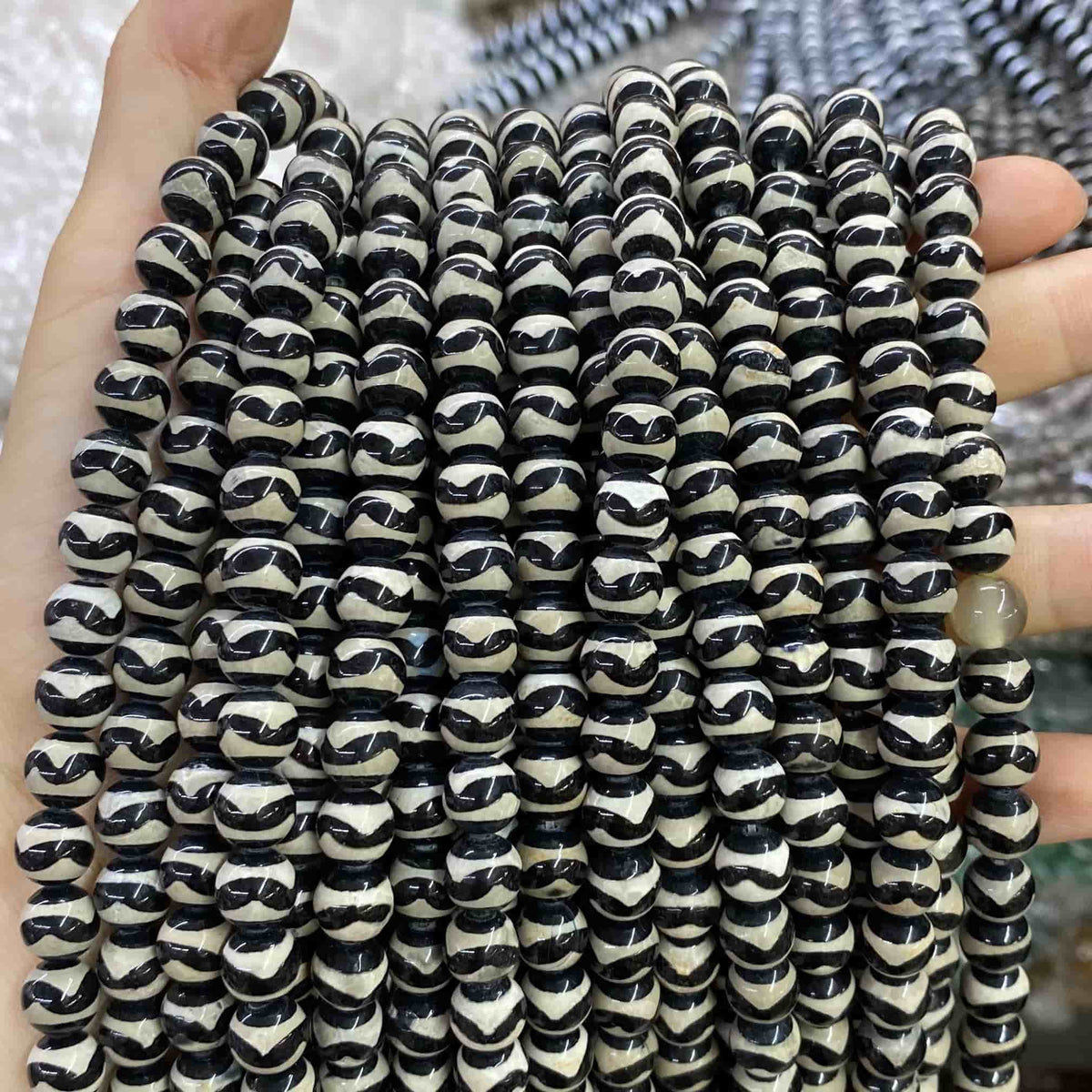 #2 Round Agate Beads 6mm/8mm/10mm